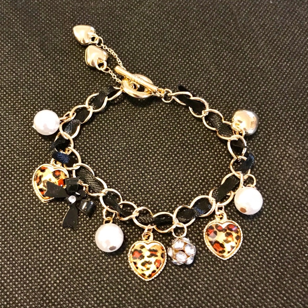 NWT Gold & Black Ribbon Charm Bracelet